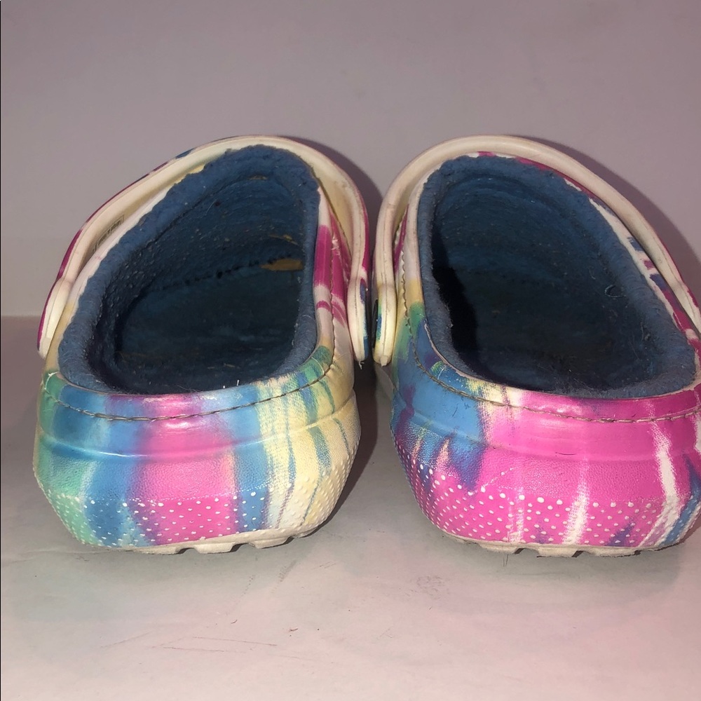Crocs Tye Dyed Clogs with Charms Pink, Blue, Yellow & White - Picture 7 of 9